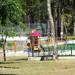 Parque De Campismo Orbitur Valado Campsite