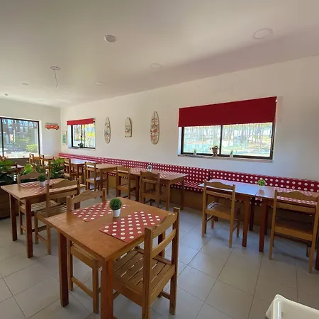 Camping Parque De Campismo Orbitur Valado 3*