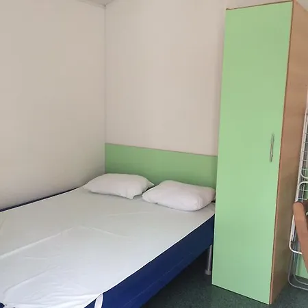 キャンプ場 Parque De Campismo Orbitur Valado