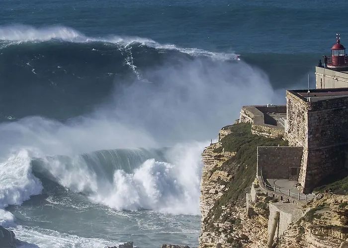 Parque De Campismo Orbitur Valado 3* נאזרה