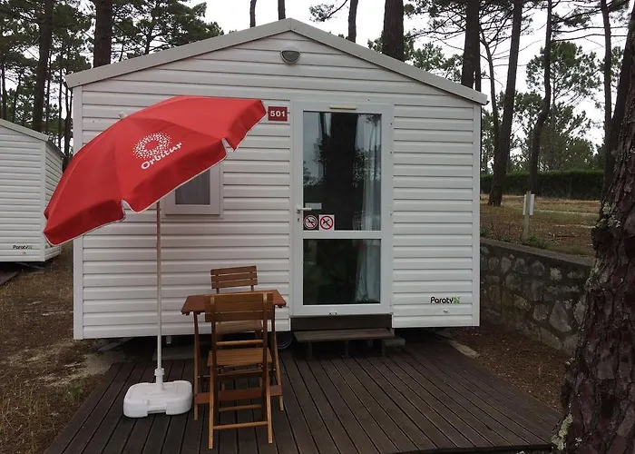 אתר קמפינג Parque De Campismo Orbitur Valado 3*